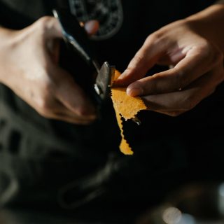 La materia prima del periodo diffonde il suo aroma pungente e dolce per tutta la distilleria. 
🍊
Signora Arancia, sei la benvenuta.